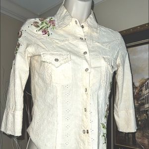 Sale 🔥 Western Style Embroidered hand stitched frayed button down shirt